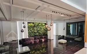 نیاوران /136 متر دو خوابه /مشاعات فعال/ویو کوهستان