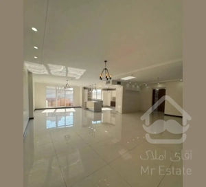 ۱۷۵ متر سه خواب / عقیلی / ۲ پارکینگ / تاپ لوکیشن