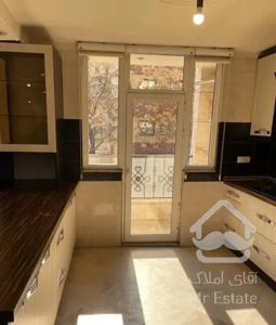 اپارتمان۱۰۶ متری دو خوابه