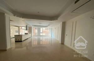 نیاوران 120متر دوخواب نوساز کلید نخورده ویو ابدی