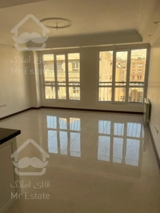 فروش‌آپارتمان ۹۵متری غرق‌نور در بلوارفردوس