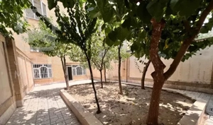 همکف حیاط اختصاصی/مشابه ویلایی/زیرفی منطقه/رضاشهر