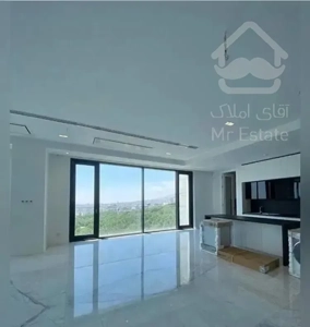 ۱۷۰ متر ۳ خواب / تخلیه کامل /۲پارکینگ / طبقه پنجم