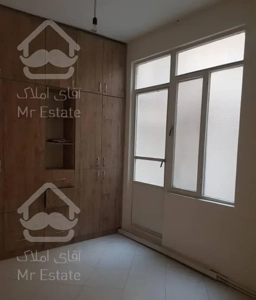 85 متر چهارباغ شرقی یک خواب