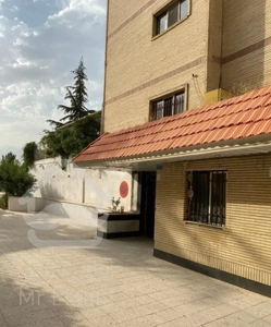 آپارتمان ۷۵ متری، دوخوابه، طبقه ۲