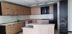 ۱۲۸متر.دیددریاچه وهوای آزاد و تعداداتاق۳