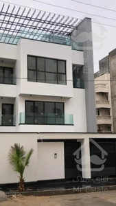 ۱۰۲ متری پیش فروش اتوبوسرانی