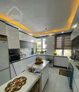 ۸۰ متر / طبقه ۱ / پارکینگ انباری بالکن /شخصی ساز