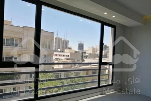 50 متر در  فرعی جردن  رو به افتاب