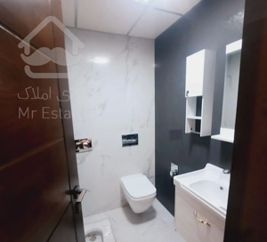 ۶۸ متر نما تراورتن  با حیاط خلوت/اباذر گلدشت