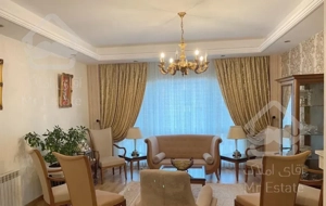 ۹۸ متر فردوس غرب سالن پرده خور غرق نور