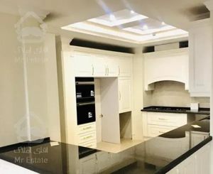 نیاوران/ 138متر/ فروشنده واقعی/ 2پارکینگ/ 3خواب