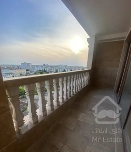 پاسداران /۱۳۰ متر /مشرف به فضای سبز