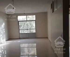 اپارتمان ۱۲۸ متری ۳ خواب  کف سرامیک بازسازی شده