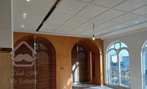 ۱۰۰متر / طبقه ۱ / بازسازی کامل /کلا ۳ طبقه