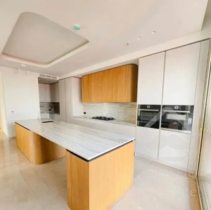 پاسداران ۲۱۰ متـر/مــدرن و لاکــچری/۱۰م تراس/دونبش