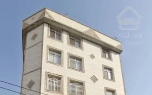 ۱۰۰ متر / ۲ خواب / حیاط در اختیار / صادقیه