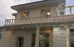 ویلا 210مترفول امکانات سند بنچاق مادر