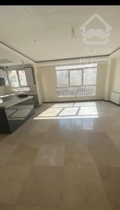 ۱۲۰ متر/ پونک/۳ خواب/ سالن پرده خور رو به افتاب