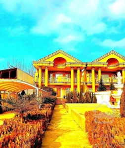 فروش خانه ویلا۳۰۰ متری ۴ خواب۵۰۰زمین٪زیرقیمت