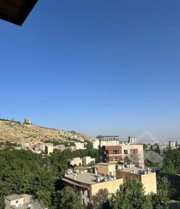 آپارتمان ۱۳۰ متری /۳ خوابه / درکه