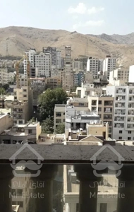 ۲۱۵متر/برج باغ برند/۴تا پارکینگ