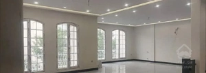 آپارتمان ۱۷۵ متر * دروس *