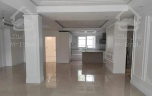 آپارتمان  185 متر سه خواب سه مستر