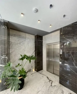 آپارتمان تک واحدی مناسب سکونت