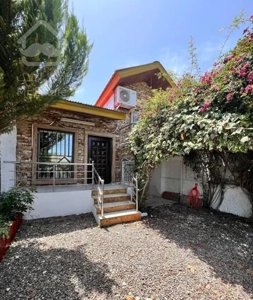 ویلا باغچه نیم پیلوت ۱۸۰ متر شهرکی سند‌ تک‌برگ