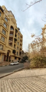 فرمانیه 130 متر سه خوابه رهن کامل