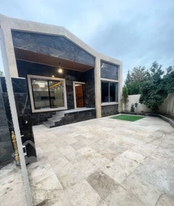 ویلا باغچه همکف 150 متری شهرک برند سند تک‌برگ