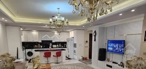 آپارتمان ۱۳۰ متری/جنوبی/مسکن اکبری