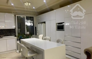 ۱۴۰ متر آپارتمان شخصی ساز و نوساز