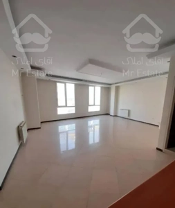 ۱۲۵ متر/قلهک/۳خواب/مناسب خانواده و مجرد/نزدیک مترو