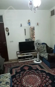 اجاره ۴۰ متر با پارکینگ و انباری، طبقه اول