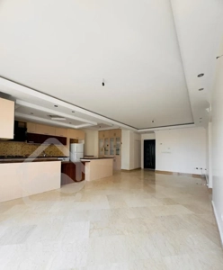 واحد ۱۰ ساله غرق در نور، دو نبش