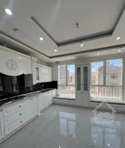 ۱۵۰متر ۳خوابه فول سندآماده/غرق نور/ نزدیک حرم مطهر