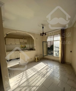 ۴۰ متر/خوش نقشه/پارکینگدار