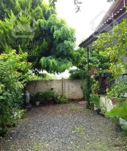 اجاره سالانه حیاط دربست رویان