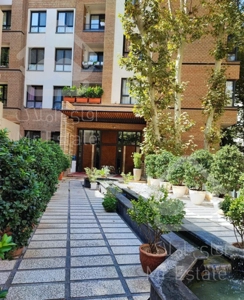 اوین برج باغ مدرن ۹۵ متری دید ابدی کوهستان