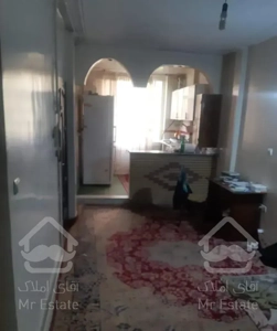 ۵۰ متر / صفا شرقی / فول امکانات / خوش نقشه