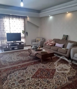 خانه در بلوار ارتش ۱۰۳متر با ۳۰متر بالکن