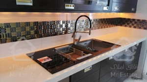 300 متری فرمانیه