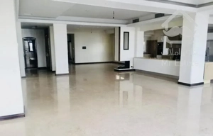 آپارتمان ۳۱۵ متری ۴ خواب