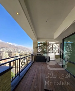 فرشته ۳۳۰ متر برج