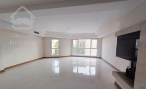 ۱۱۵ متر / نور مستقیم/ بدون پرتی