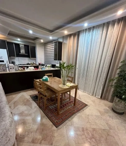 آپارتمان ۸۵متری غرق نور