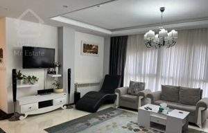 65 متر /طبقه سوم رویتی /پارکینگ دار /اسدی منش