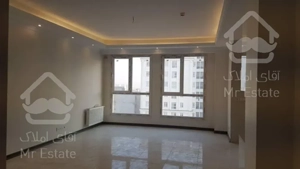 100 متر . دو خواب . ویو ابدی . نوساز . دو واحدی . جنت‌جنوب